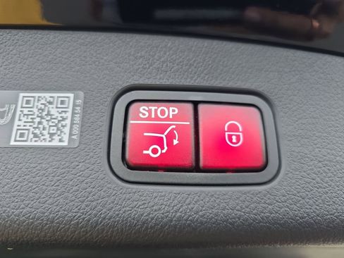 Certified 2025 Mercedes-Benz GLC 300 4MATIC image 15