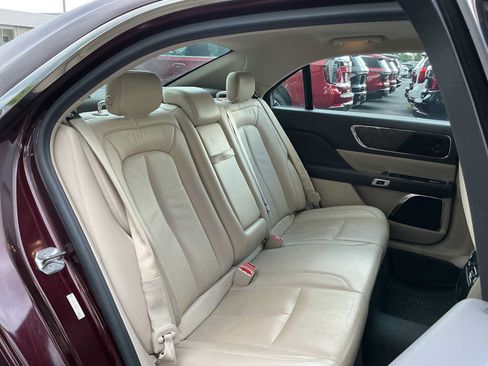 Used 2017 Lincoln Continental Select w/ Climate Package AWD/4WD image 22