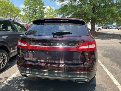 Used 2018 Lincoln MKX Select w/ Select Plus Package FWD image 8
