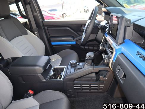 Used 2026 Toyota Tacoma TRD Off-Road image 27