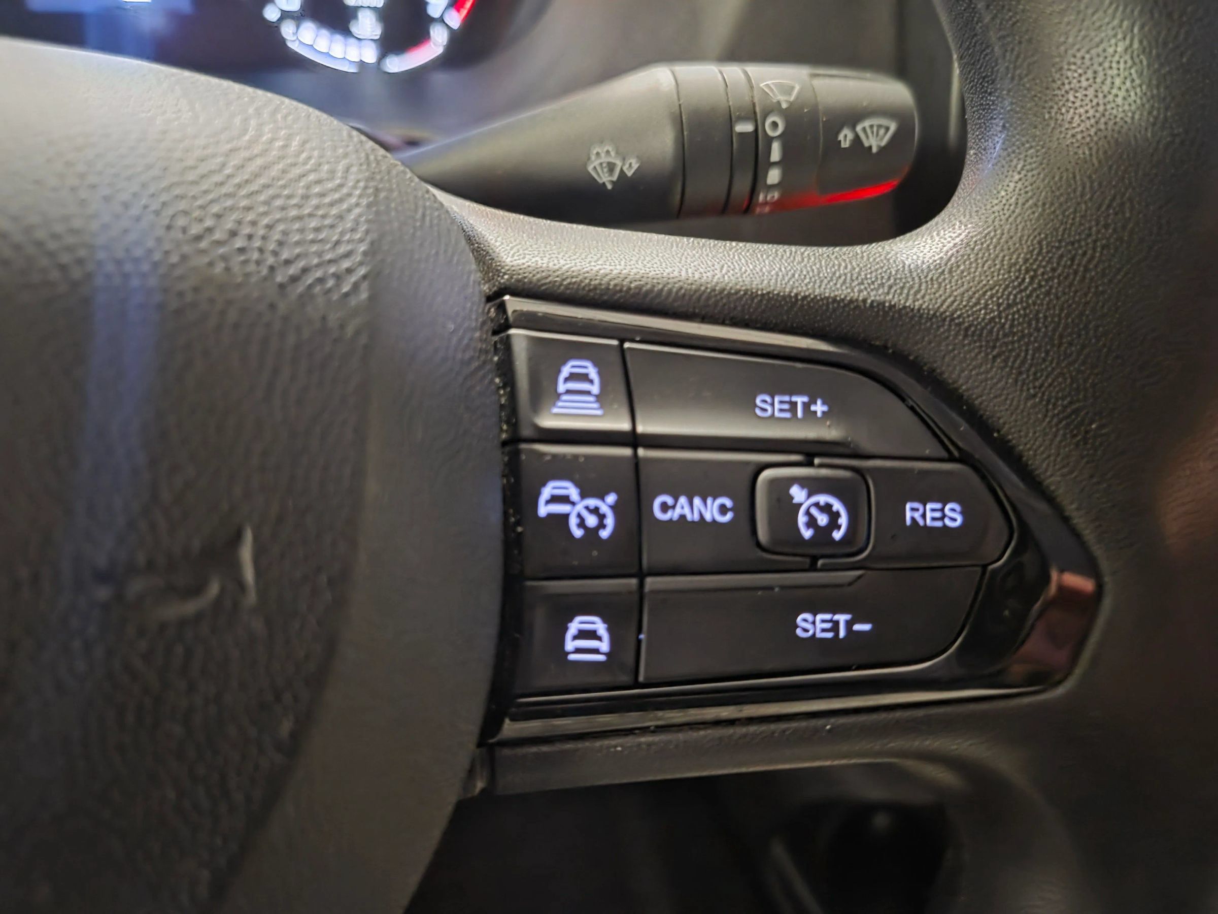 Used 2025 RAM ProMaster 2500 w/ Convenience Group FWD image 18