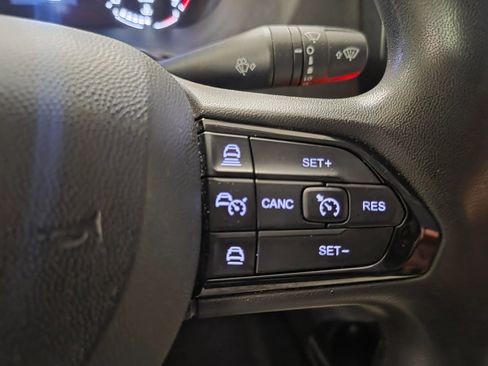 Used 2025 RAM ProMaster 2500 w/ Convenience Group FWD image 18