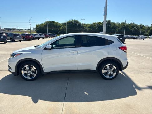 Used 2022 Honda HR-V LX image 17