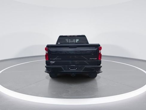 Used 2023 Chevrolet Silverado 1500 ZR2 w/ Technology Package AWD/4WD image 7