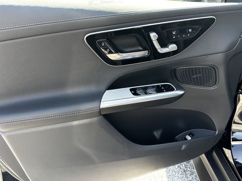 Certified 2026 Mercedes-Benz GLC 300 image 11