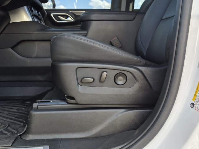 Used 2024 Chevrolet Tahoe LT w/ LT Signature Plus Package AWD/4WD image 16
