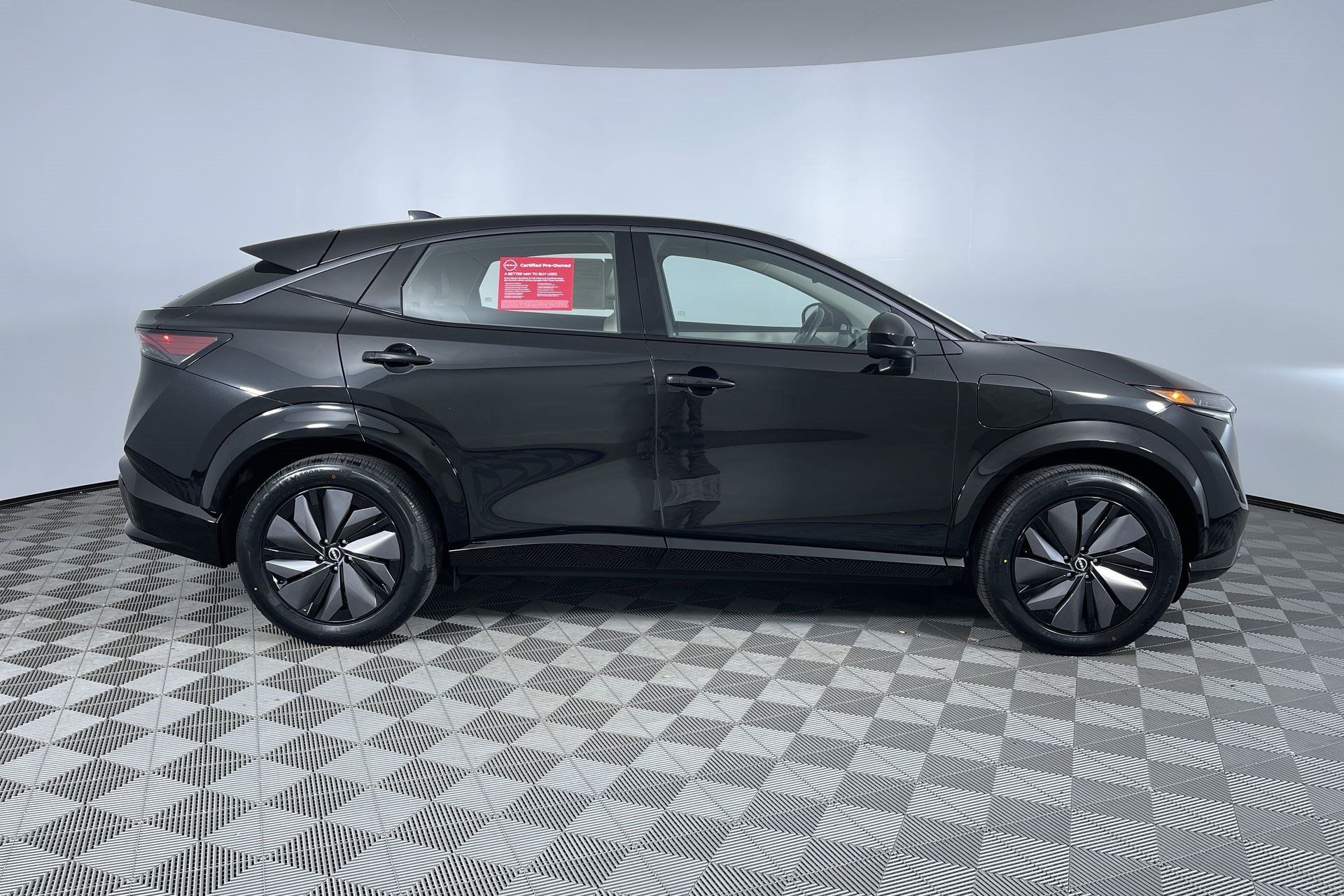 Certified 2024 Nissan Ariya AWD image 10