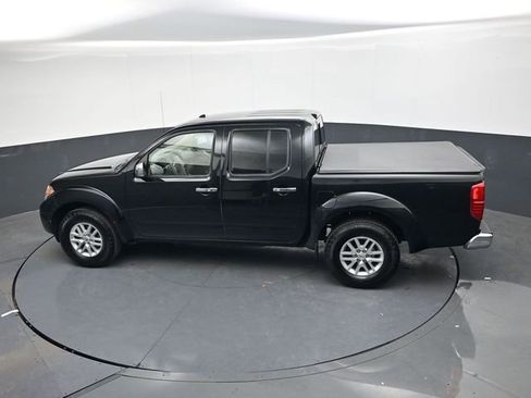 Used 2018 Nissan Frontier SV image 20