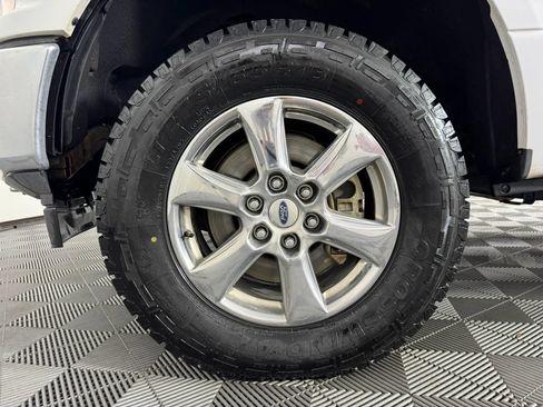 Used 2019 Ford F150 XLT w/ Equipment Group 302A Luxury AWD/4WD image 40