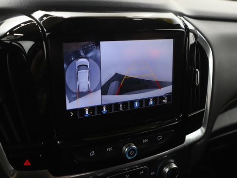Used 2020 Chevrolet Traverse RS image 24