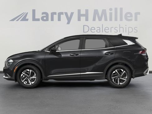 Used 2023 Kia Sportage LX AWD/4WD image 3