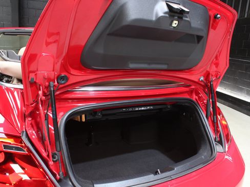 Used 2014 Volkswagen Beetle TDI FWD image 69