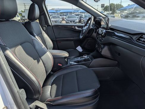 Used 2025 Ford Escape ST-Line FWD image 32