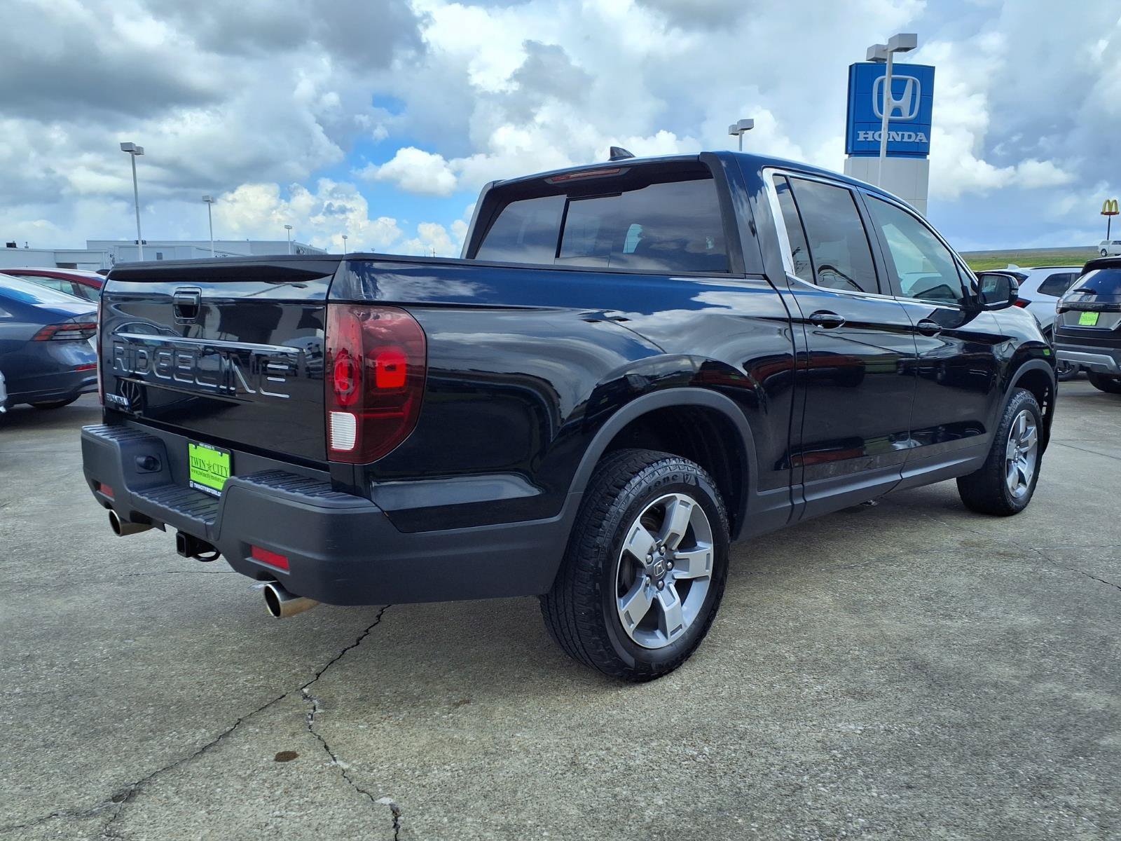 Certified 2025 Honda Ridgeline RTL image 2