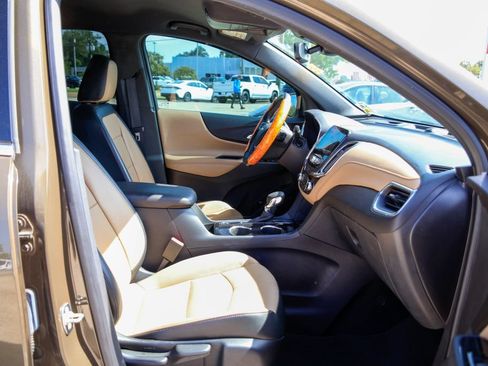 Used 2024 Chevrolet Equinox Premier FWD image 8