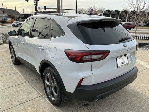 Used 2025 Ford Escape ST-Line AWD/4WD image 10