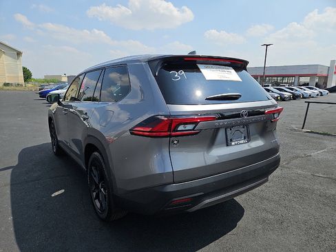 Certified 2026 Toyota Grand Highlander FWD image 3