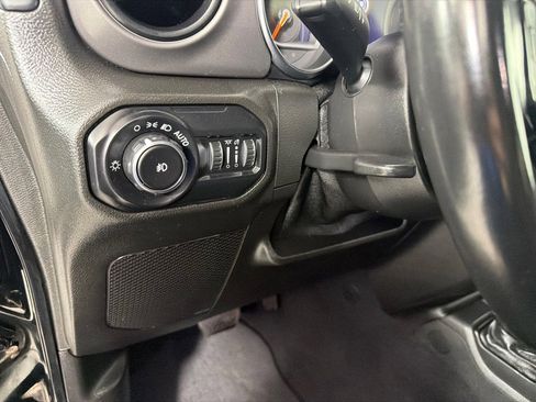 Used 2021 Jeep Wrangler Unlimited Sport AWD/4WD image 14
