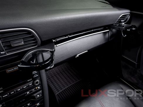 Used 2009 Porsche 911 Carrera S image 58