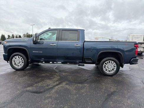 Used 2020 Chevrolet Silverado 2500 High Country w/ Technology Package image 8