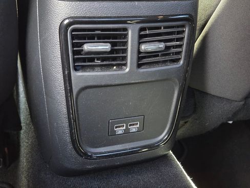 Used 2022 Dodge Charger SXT w/ Blacktop Package RWD image 15