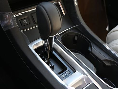 New 2026 Subaru Ascent Limited image 25