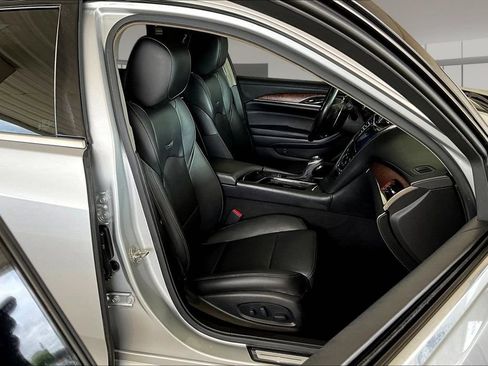 Used 2019 Cadillac CTS Luxury RWD image 7