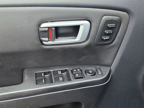 Used 2014 Honda Pilot Touring image 24