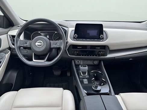 Used 2023 Nissan Rogue SV w/ SV Premium B Package AWD/4WD image 14