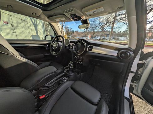 Used 2023 MINI Cooper S image 10