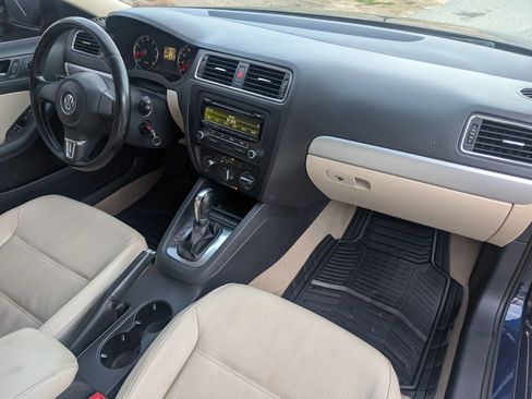 Used 2013 Volkswagen Jetta SE image 29