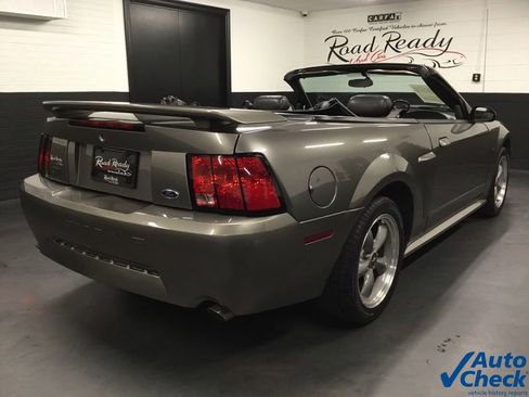 Used 2001 Ford Mustang GT image 10