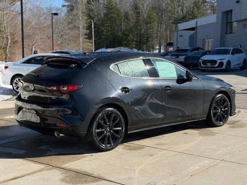New 2026 MAZDA MAZDA3 Hatchback w/Premium Plus Pkg image 9