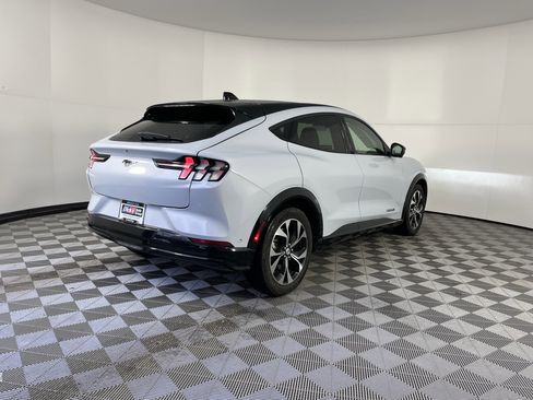 Used 2022 Ford Mustang Mach-E Premium image 6