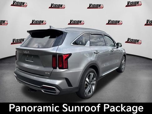 Certified 2023 Kia Sorento EX w/ Panoramic Sunroof Package AWD/4WD image 6