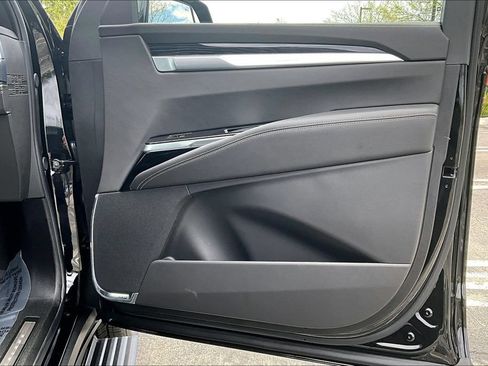 New 2026 Cadillac Escalade Sport AWD/4WD image 35