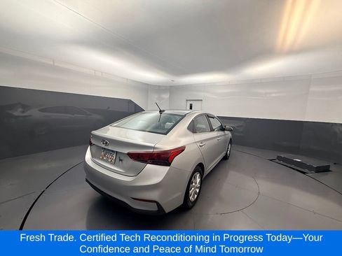 Used 2019 Hyundai Accent SEL FWD image 4