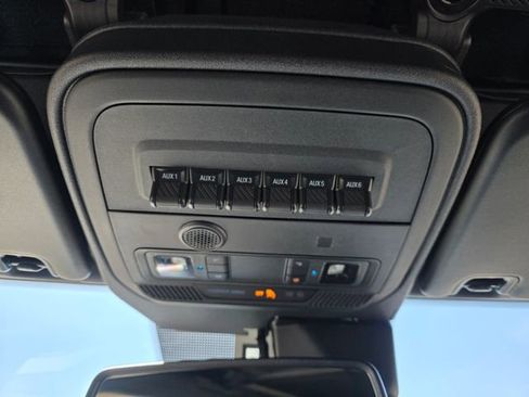 Used 2023 Ford Bronco Outer Banks w/ Sasquatch Package AWD/4WD image 29