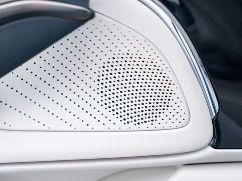 Used 2025 Aston Martin DBX 707 image 24