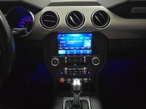 Used 2018 Ford Mustang Premium RWD image 5