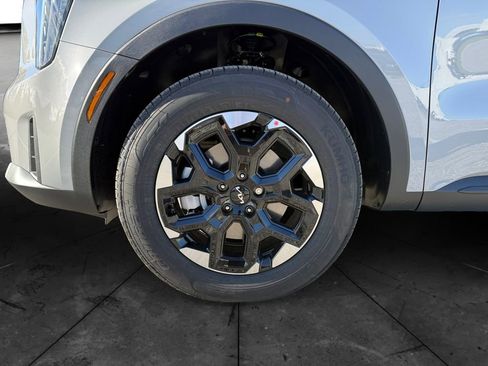 New 2026 Kia Sorento S image 14