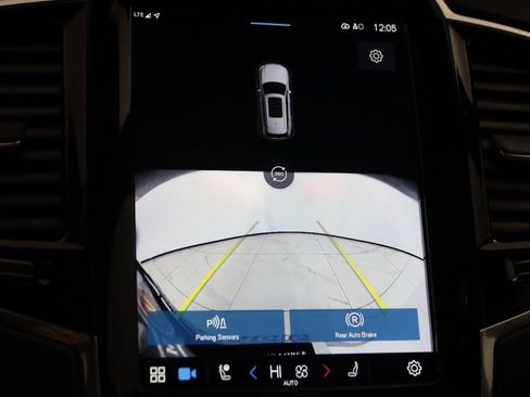 Used 2024 Volvo XC90 T8 Ultimate w/ Protection Package Premier image 10