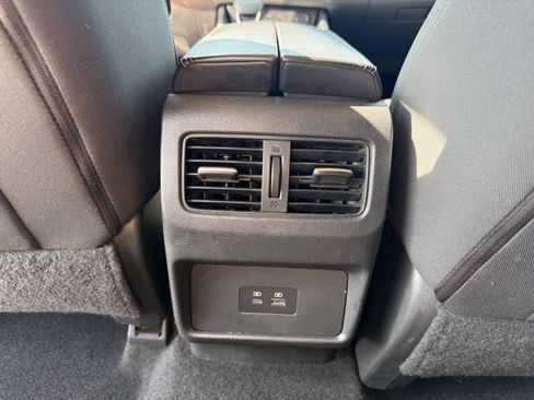 Used 2021 Nissan Rogue SV FWD image 32