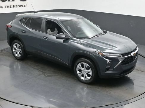 New 2026 Chevrolet Trax LS FWD image 26