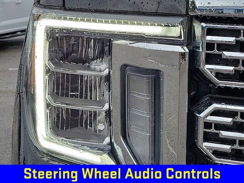 Certified 2022 GMC Sierra 2500 Denali image 12