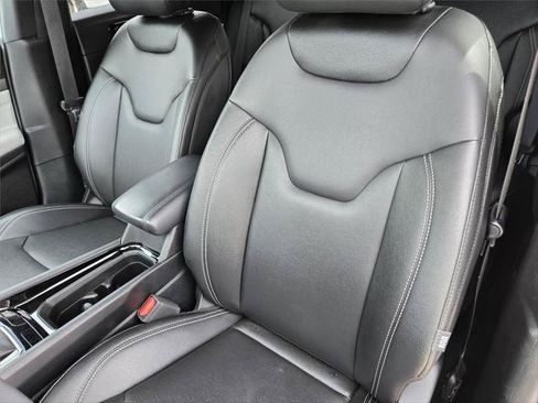 Certified 2025 Jeep Compass Limited AWD/4WD image 16