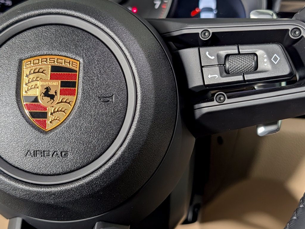 New 2026 Porsche Macan AWD/4WD image 38