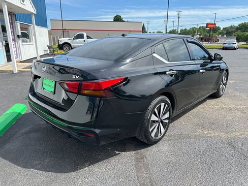 Used 2019 Nissan Altima 2.5 SV FWD image 6