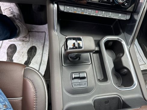 Used 2024 GMC Sierra 1500 Denali w/ Technology Package image 23