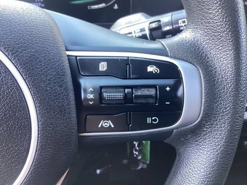 Used 2023 Kia Sportage LX FWD image 16